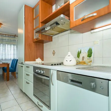 Nives Apartment Split