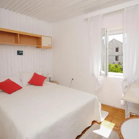 Nives Apartment *